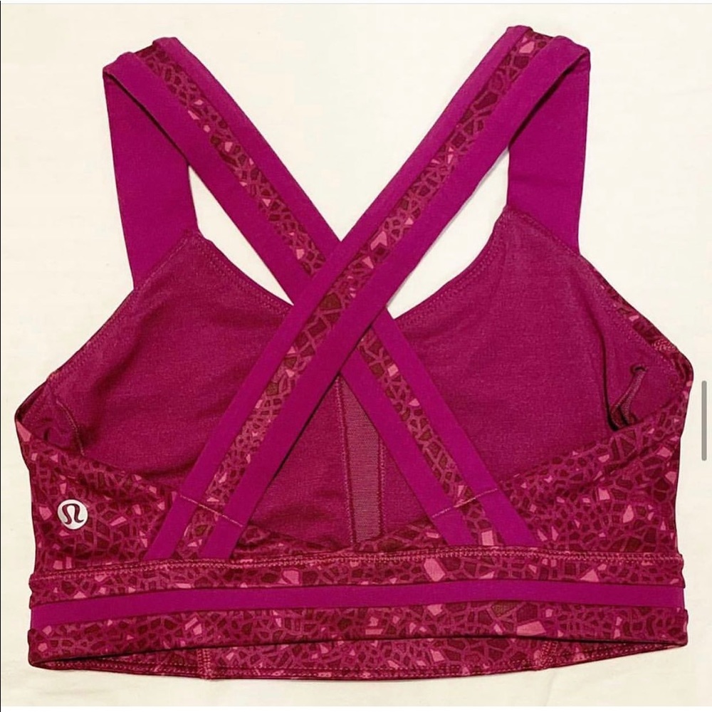 Lululemon sports bra